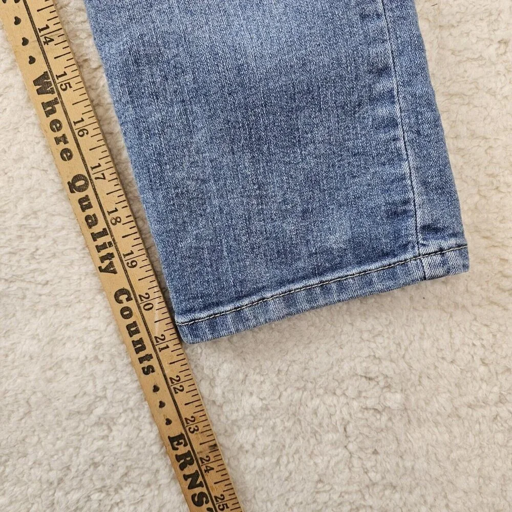 Bandolino‎ Selene Jeans Women's Size 4 Cropped Light Blue Denim Missy